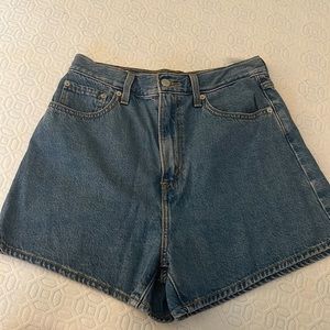 Levi’s high loose shorts